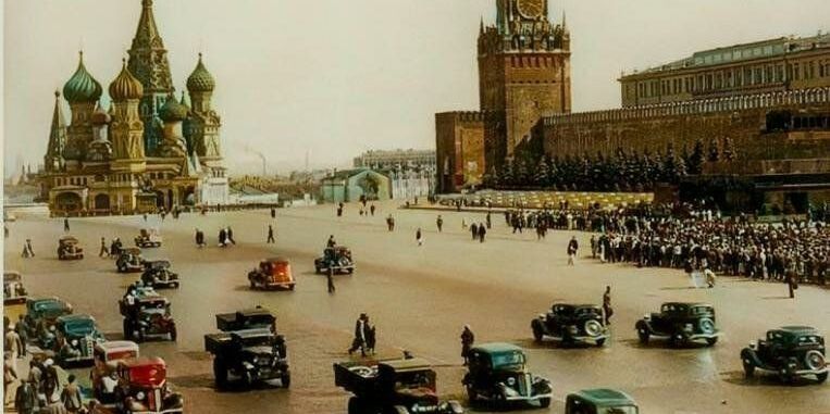 Прогулка по Москве 1920-30х годов. Фотографии довоенного города в цвете