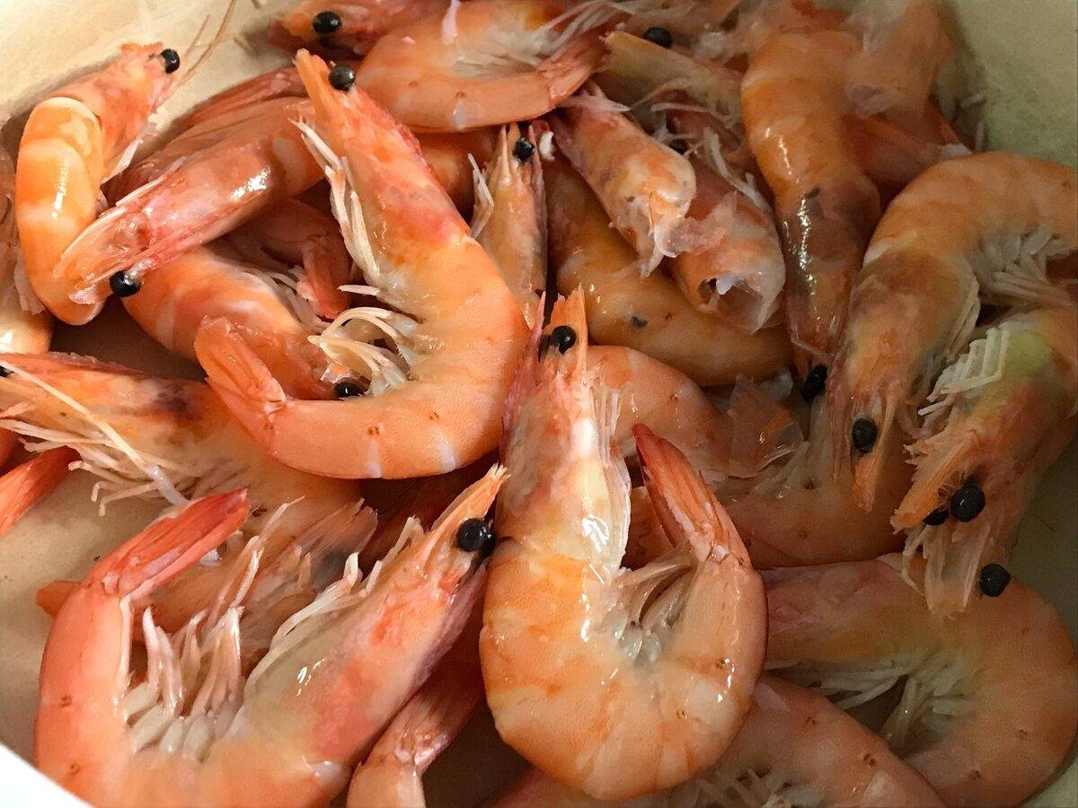 креветки королевские 50/70. креветка королевская 40/60. креветка 50. креветка королевская ваннамей 50/60. креветка магаданрыба северная 70/50 в москве.