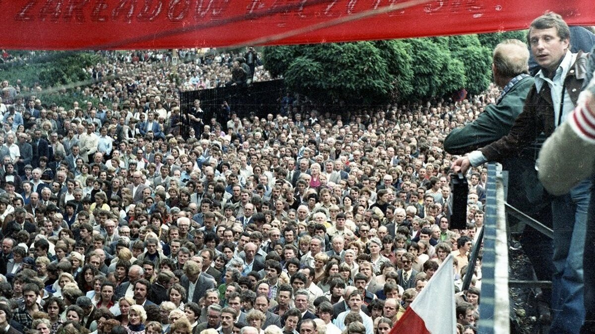 бархатная революция в польше