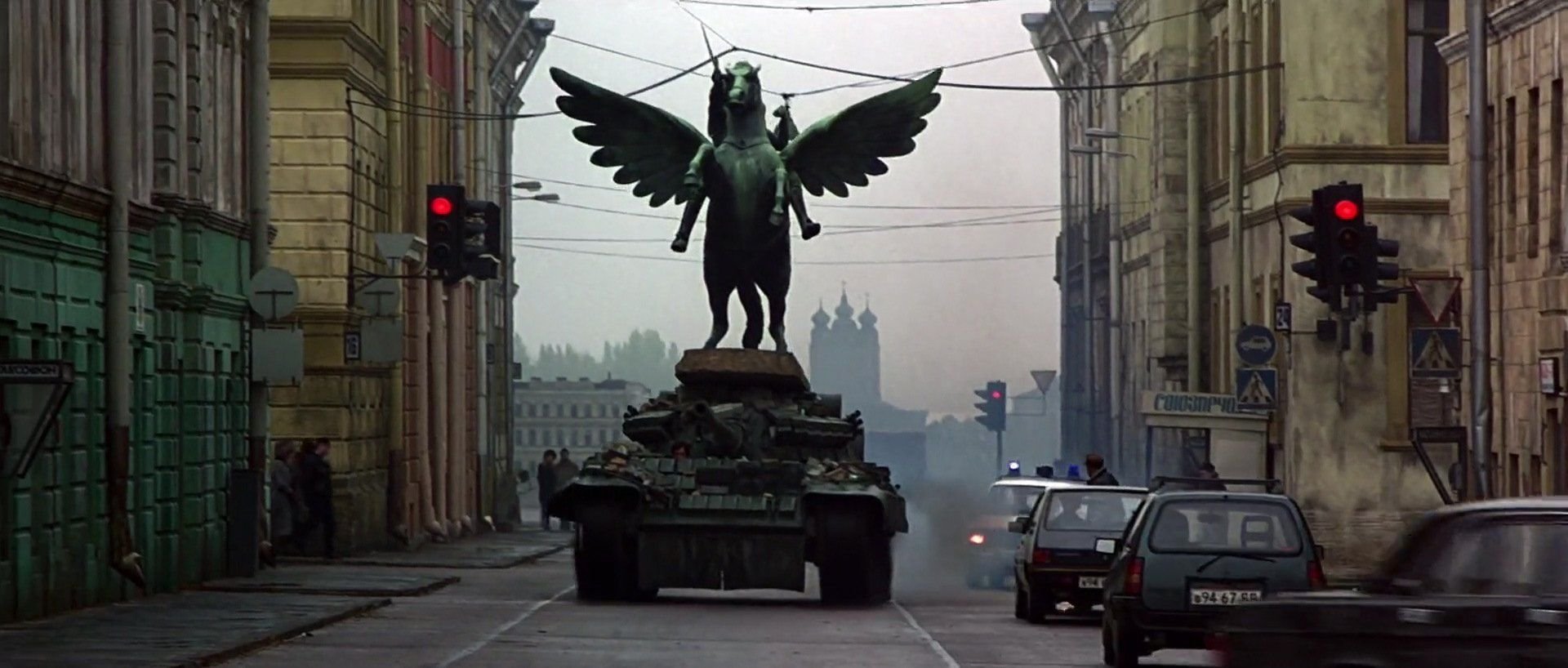 Джеймс Бонд в Санкт-Петербурге: по следам \"Медного всадника ...