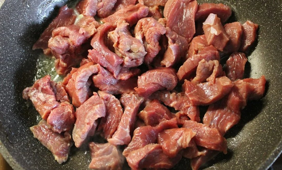 Бефстроганов из свинины рецепт на сковороде с фото пошагово