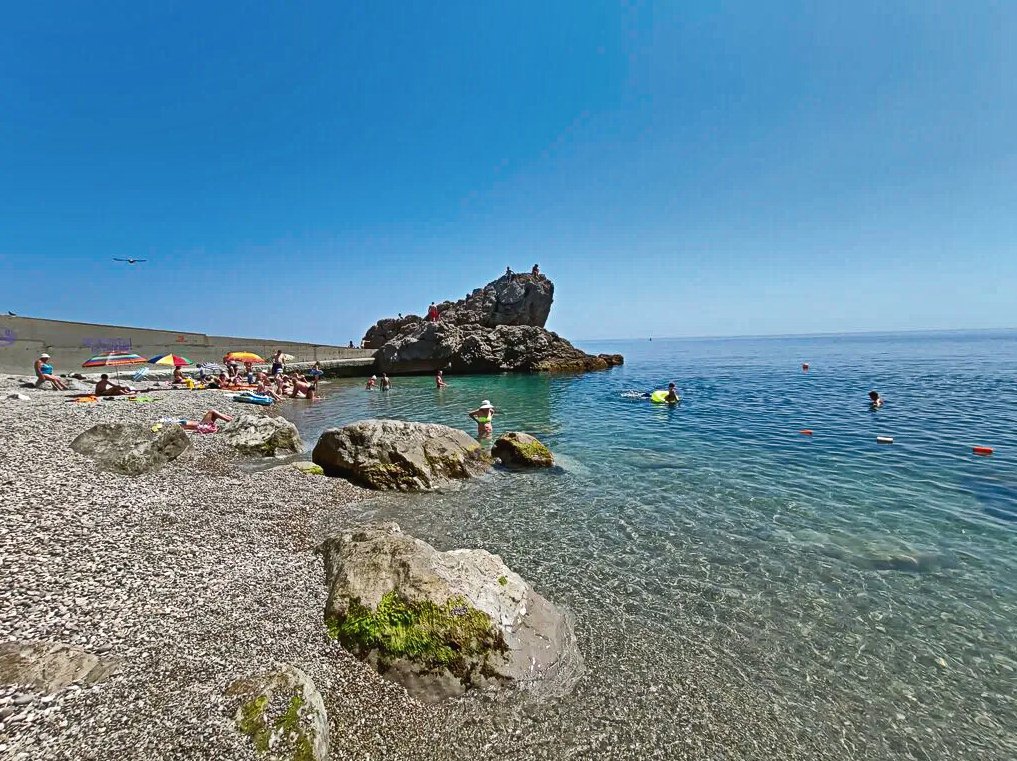 Воронцовские купальни в Алупке