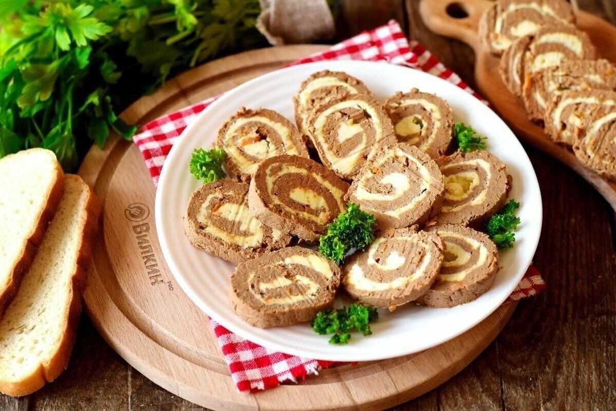 Как сделать рулет из печени. Рулет из куриной печени. Гарибальди печеночный рулет. Печеночный рулет. Как сделать рулет из печени.