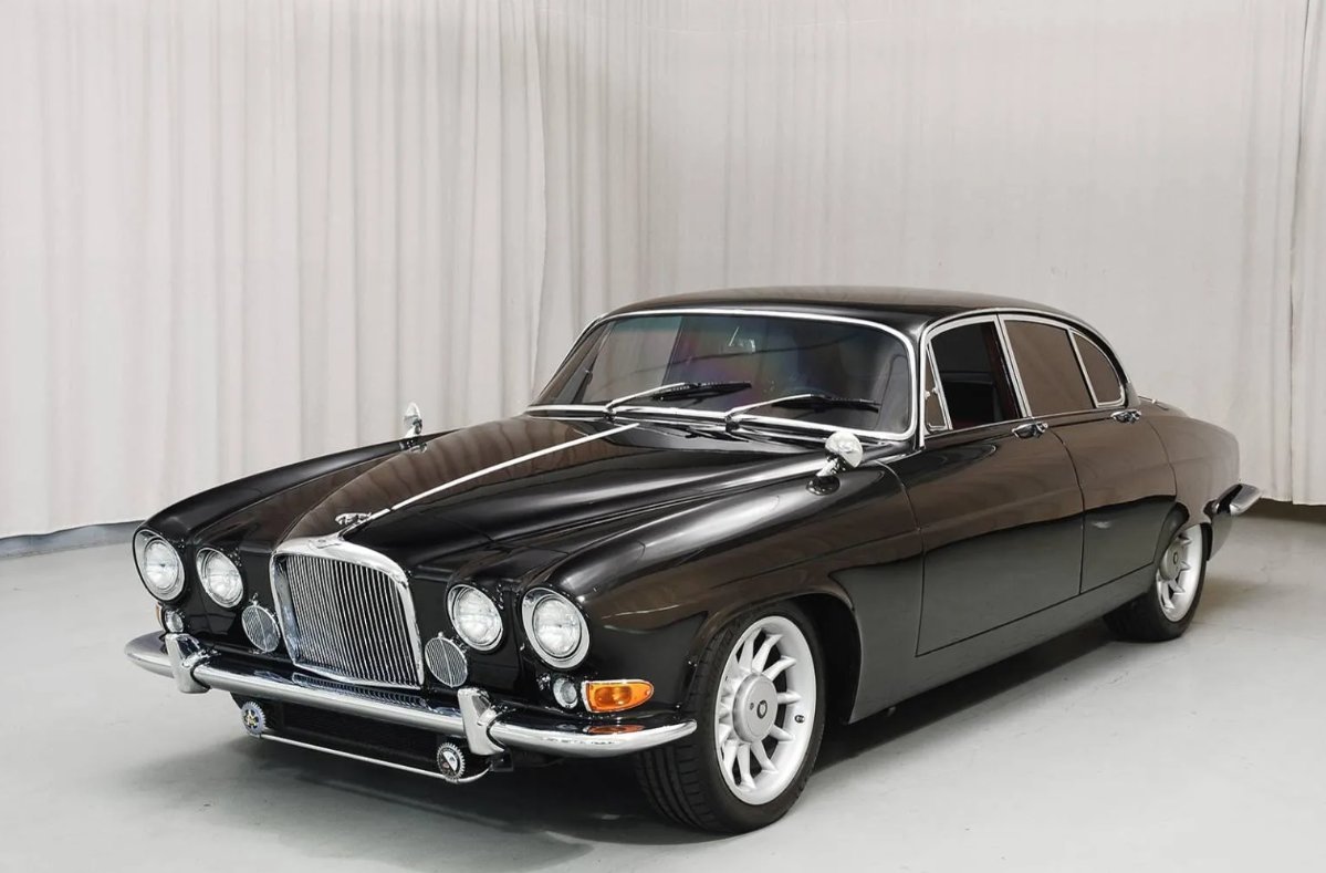 Jaguar mk10 1966