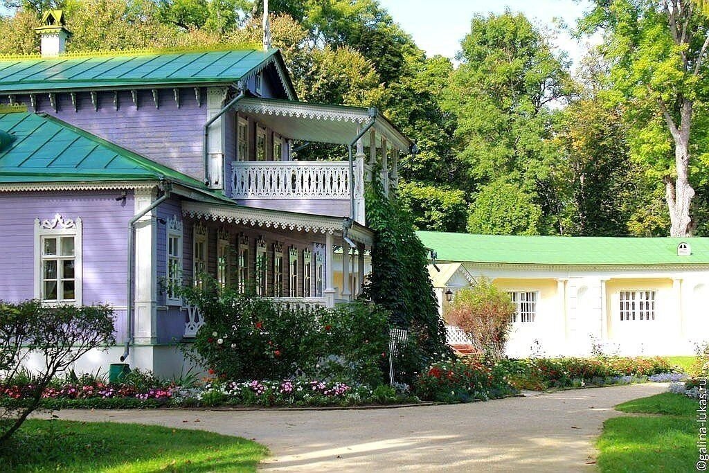 В каком городе находится музей усадьба. Спасское-Лутовиново усадьба Тургенева. Тургенев усадьба Спасское-Лутовиново. Имение Тургенева Спасское-Лутовиново в Орловской области. Спасское Лутовиново Тургенев.