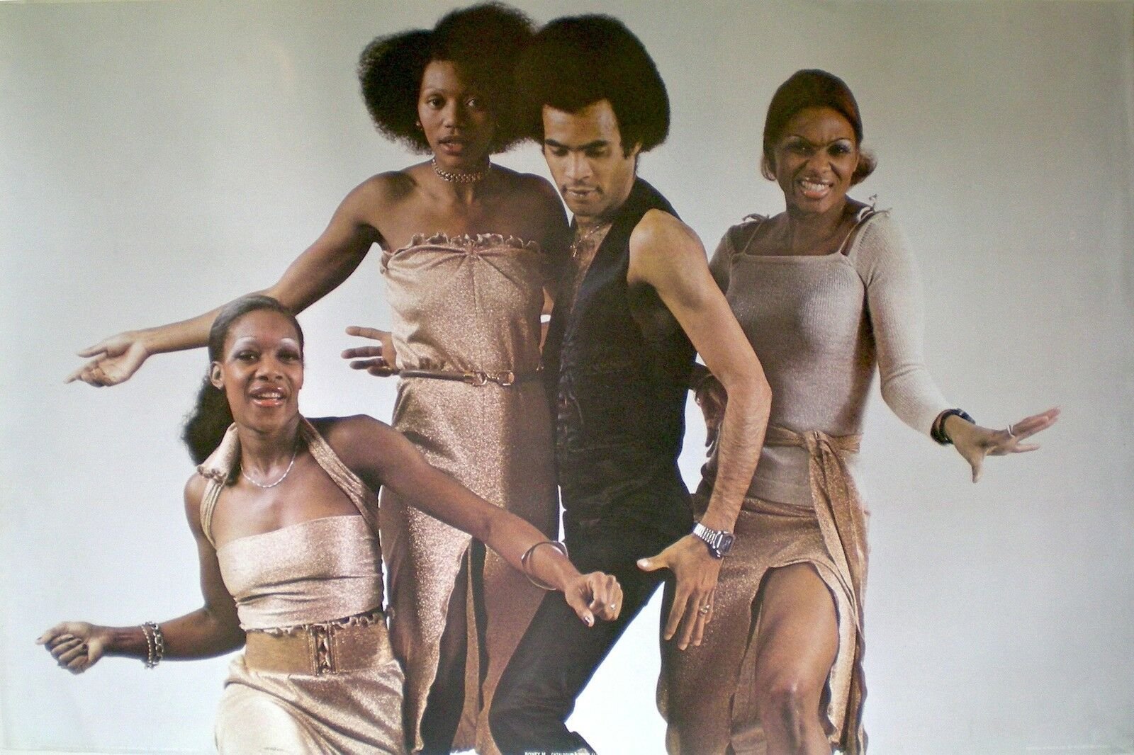 Слушать бони м лучшее. Группа Бони м 1978. Группа Boney m. 80х. Состав группы Бони м 1977. Солист Бони эм.