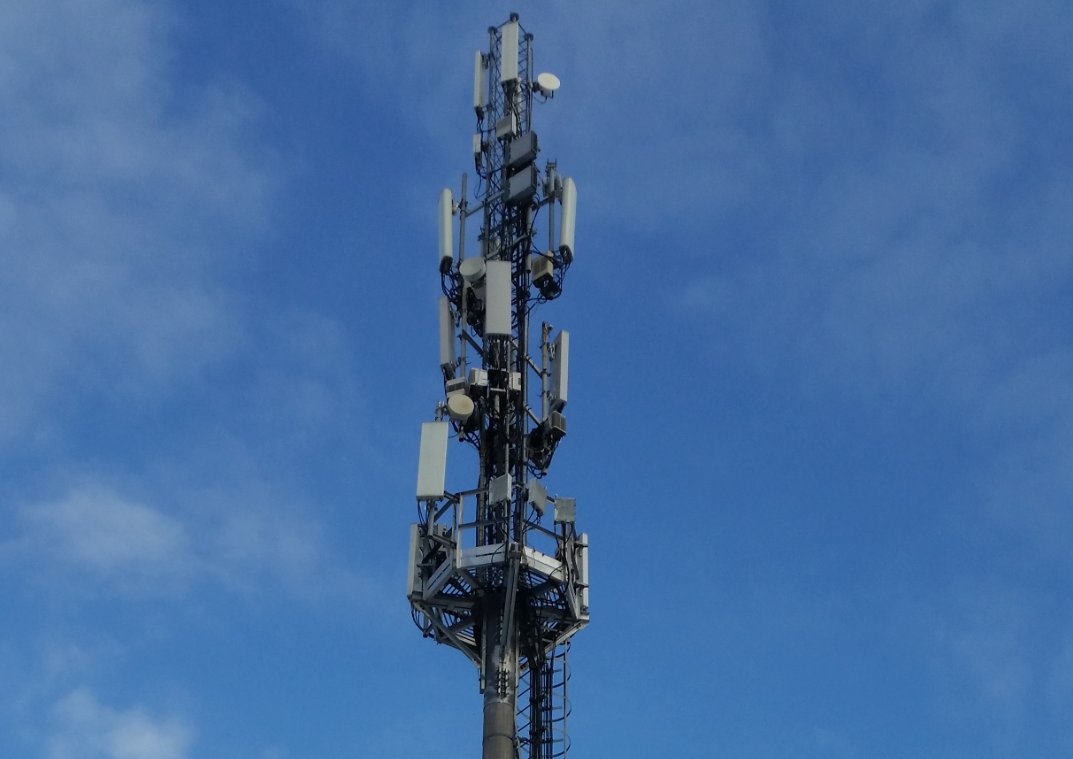 Передача мобильной связи. Антенна сотовой связи 2t2r. RFS-65 антенна сотовой связи. Релейная антенна сотовой связи 1.2. Базовая станция 4g LTE.