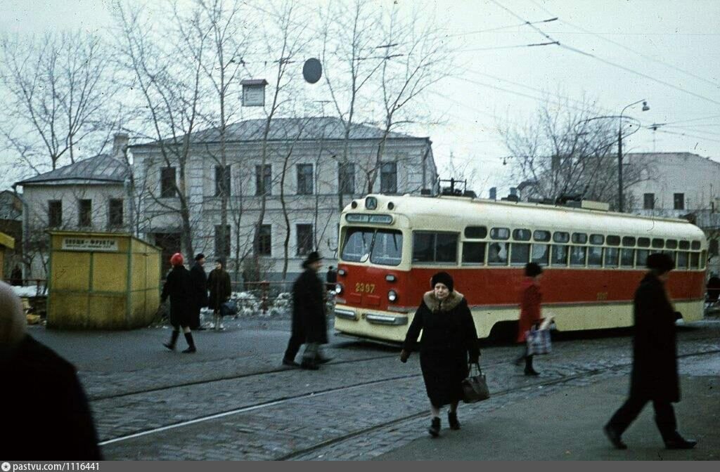 Трамвай 1970 года фото