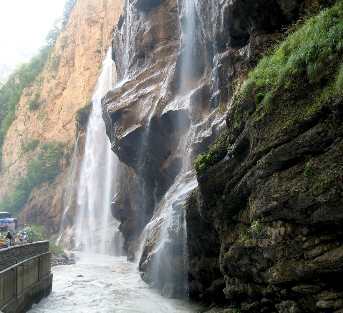 Водопад в нальчике фото