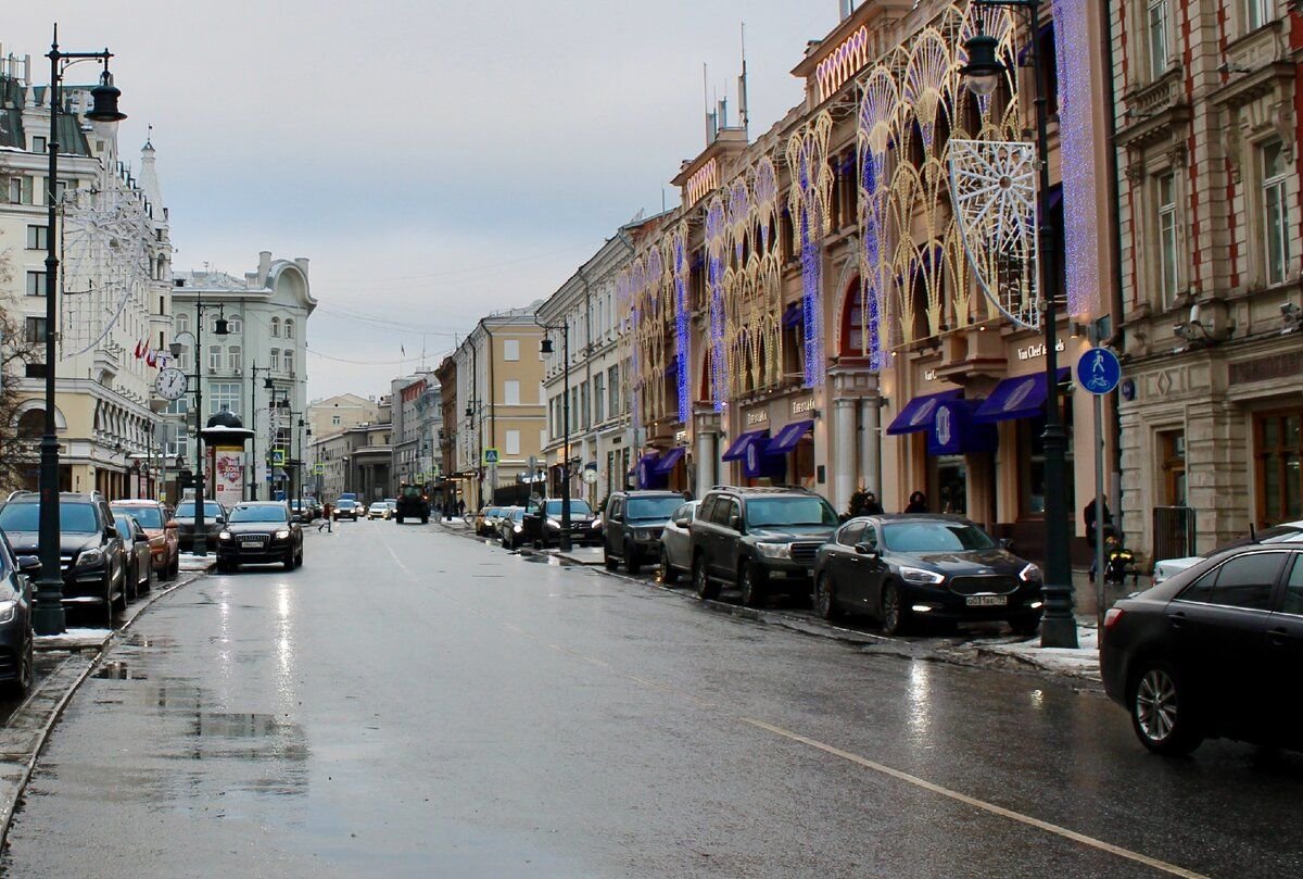 Петровка москва