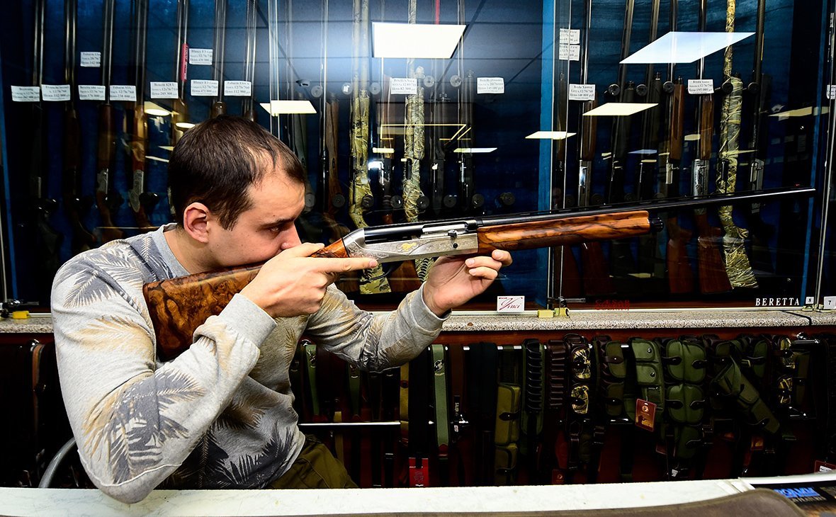 со скольки лет можно владеть оружием. разрешенное гладкоствольное оружие. со скольки лет можно владеть оружием. огнестрельное оружие и огнестрельное ограниченного поражения. разрешенное оружие в россии.