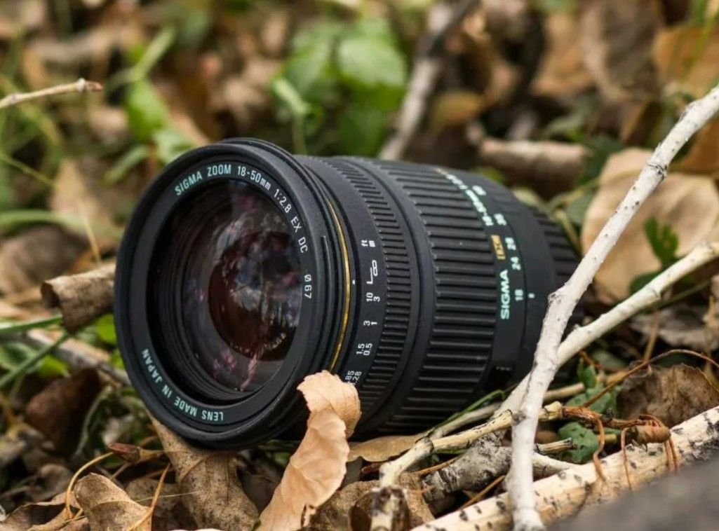 Sigma 17 50. Sigma 17-50mm f/2.8 Nikon. Sigma 17-50 f1.8 e Mount. Светосильный объектив.