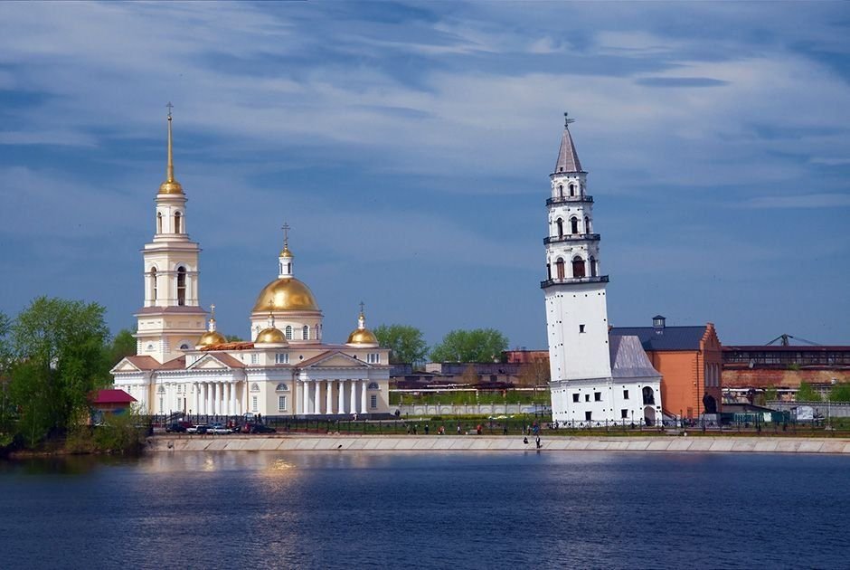 Наклонная башня невьянска