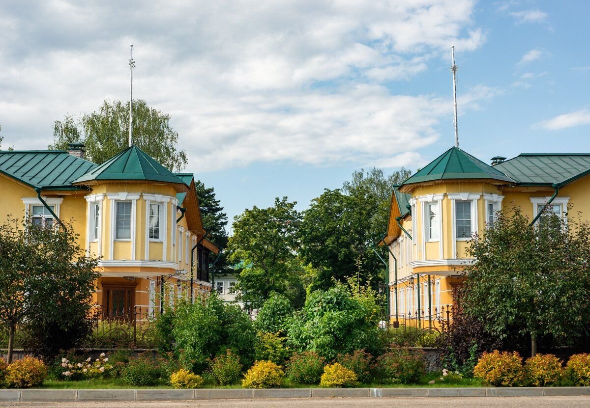 Усадьба леонтьевых ярославская область фото