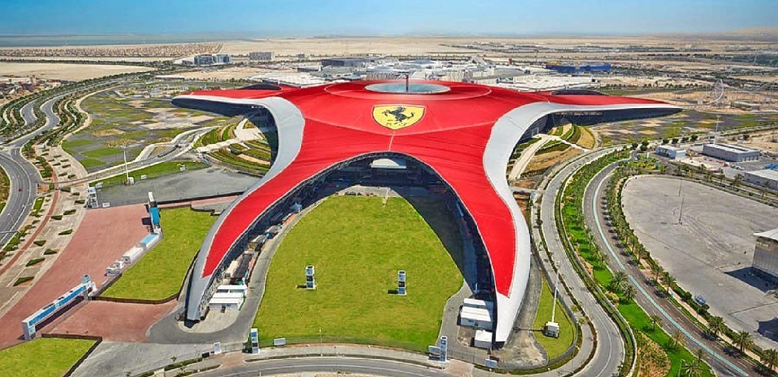 Park fast. Ferrari World Абу-Даби. Ferrari World Дубай. Ferrari Park Дубай. Тематический парк Феррари в Абу Даби.