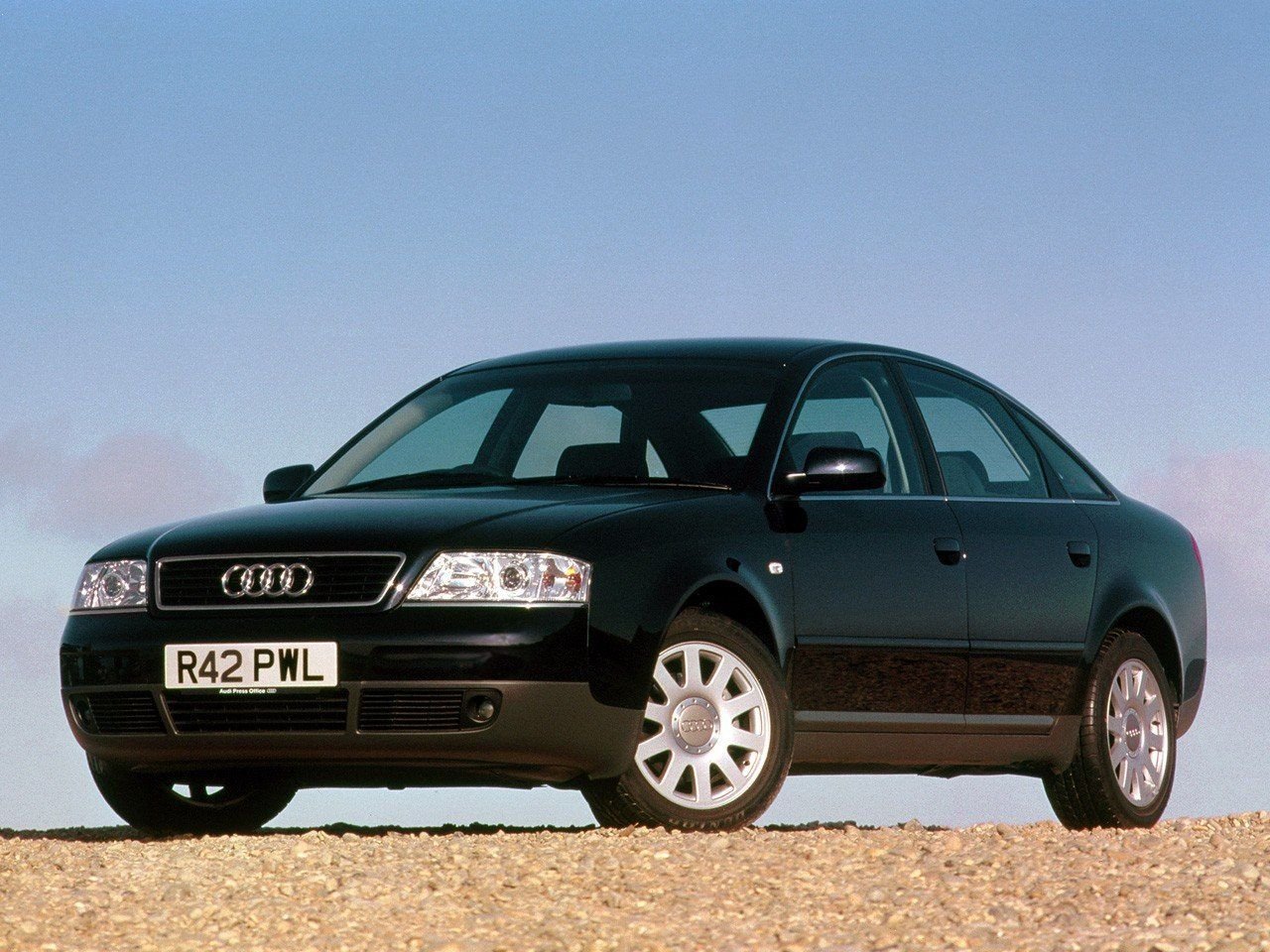 Audi a6 2000 год