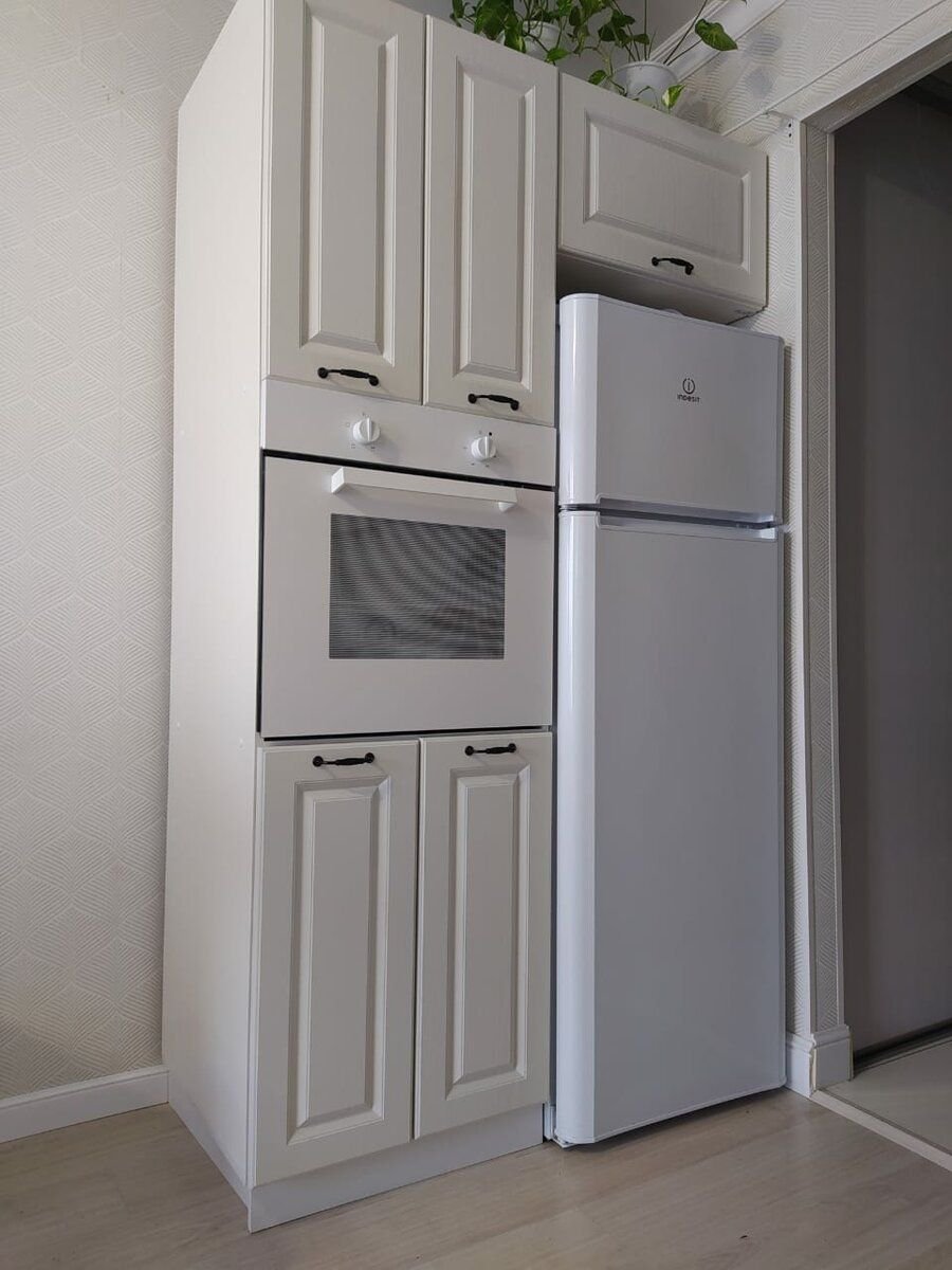 Холодильник и духовой шкаф