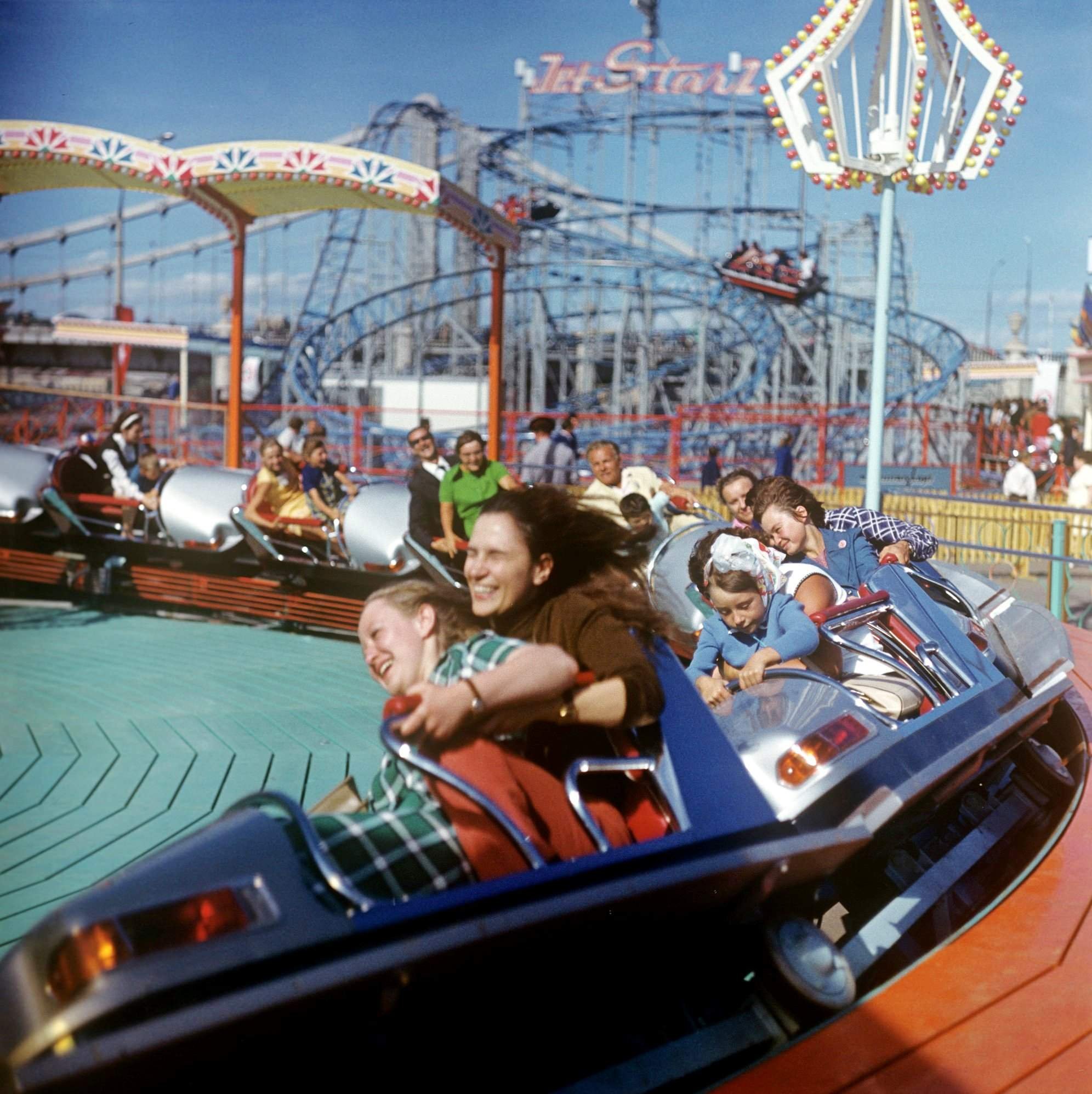 советские тв передачи. а ну ка девушки ссср. авиамодельный кружок дворца пионеров город горький. советские развлечения 80-х карбид. михаил наумович марфин.