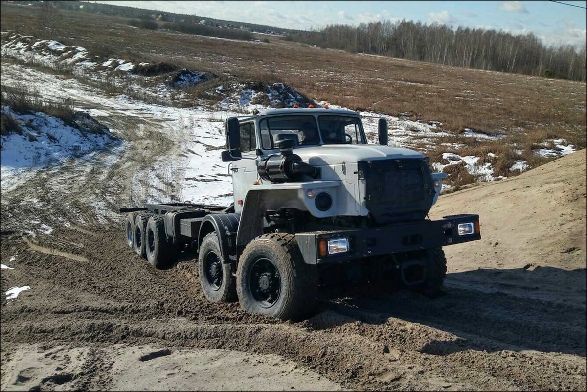 Крупный урал. Урал РКР 7322 4320. Грузовик Урал вездеход. Шасси РКР-7322 8x8. РКР 7322 8х8.