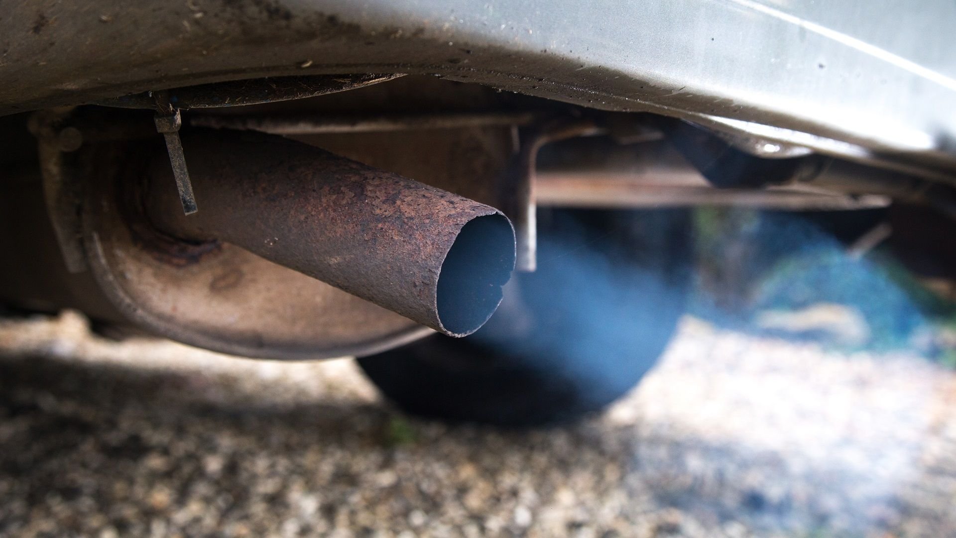 Греется выхлоп. Раскаленный двигатель. Греется выхлоп. Глушитель моторного масла. Выхлопная система nexia n150.