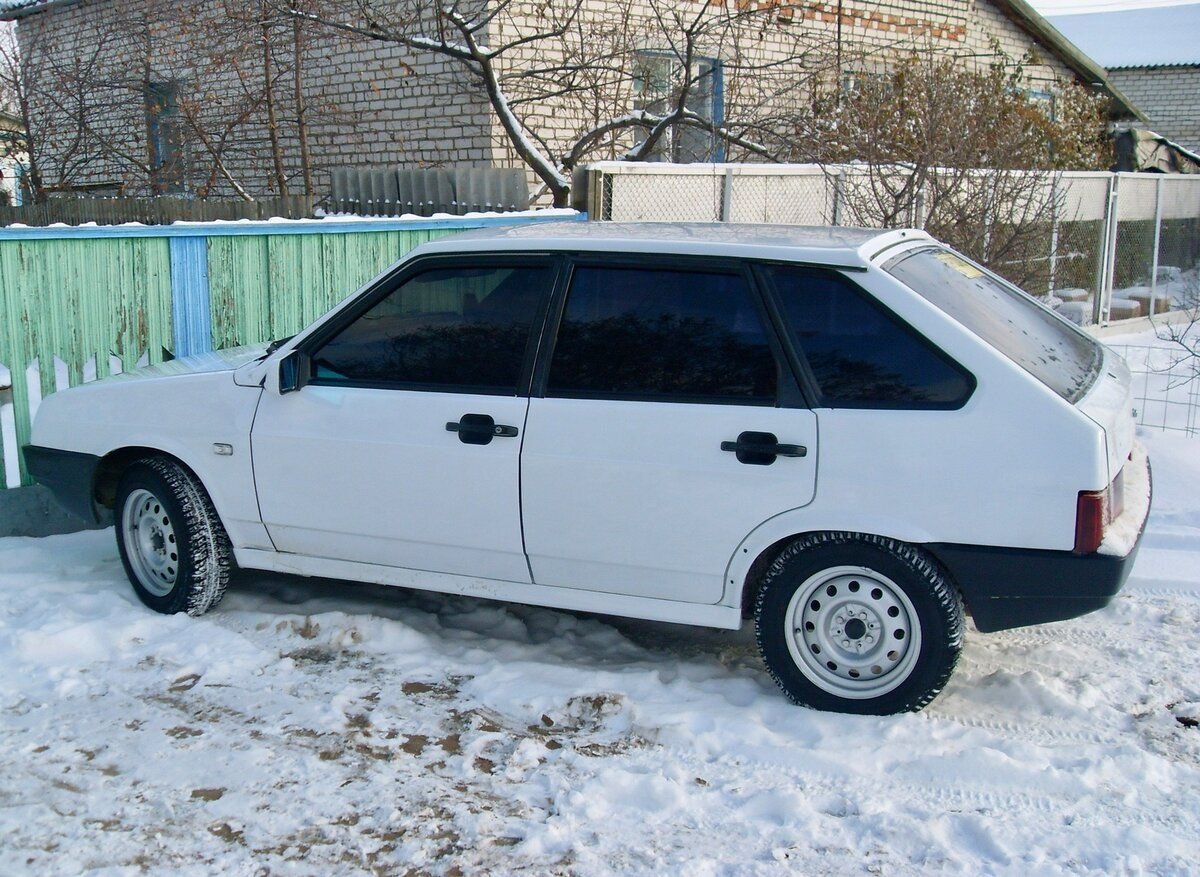 Lada 2109 белая