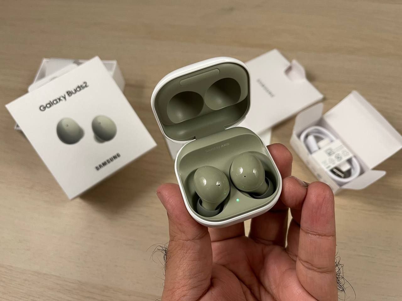 Galaxy buds fe обзор. TWS Samsung Galaxy Buds 2. Samsung Galaxy Buds 2 Pro. Samsung Galaxy buds2 Olive. TWS Samsung Galaxy buds2 Pro.