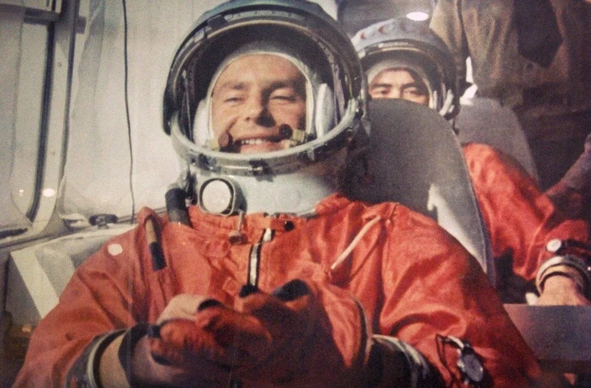 1 человек побывавший в космосе. Титов космонавт Восток 2.
