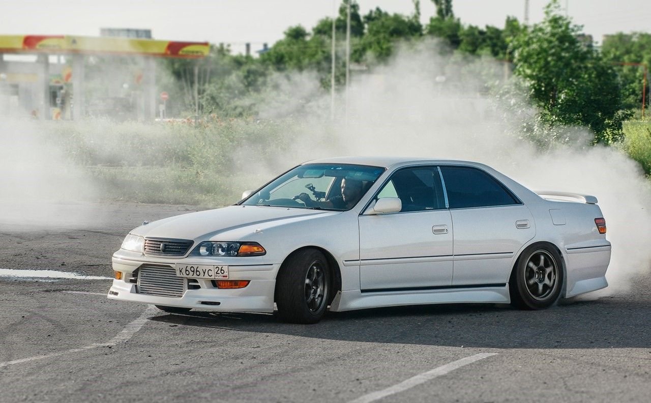 Toyota Mark 2 дрифт