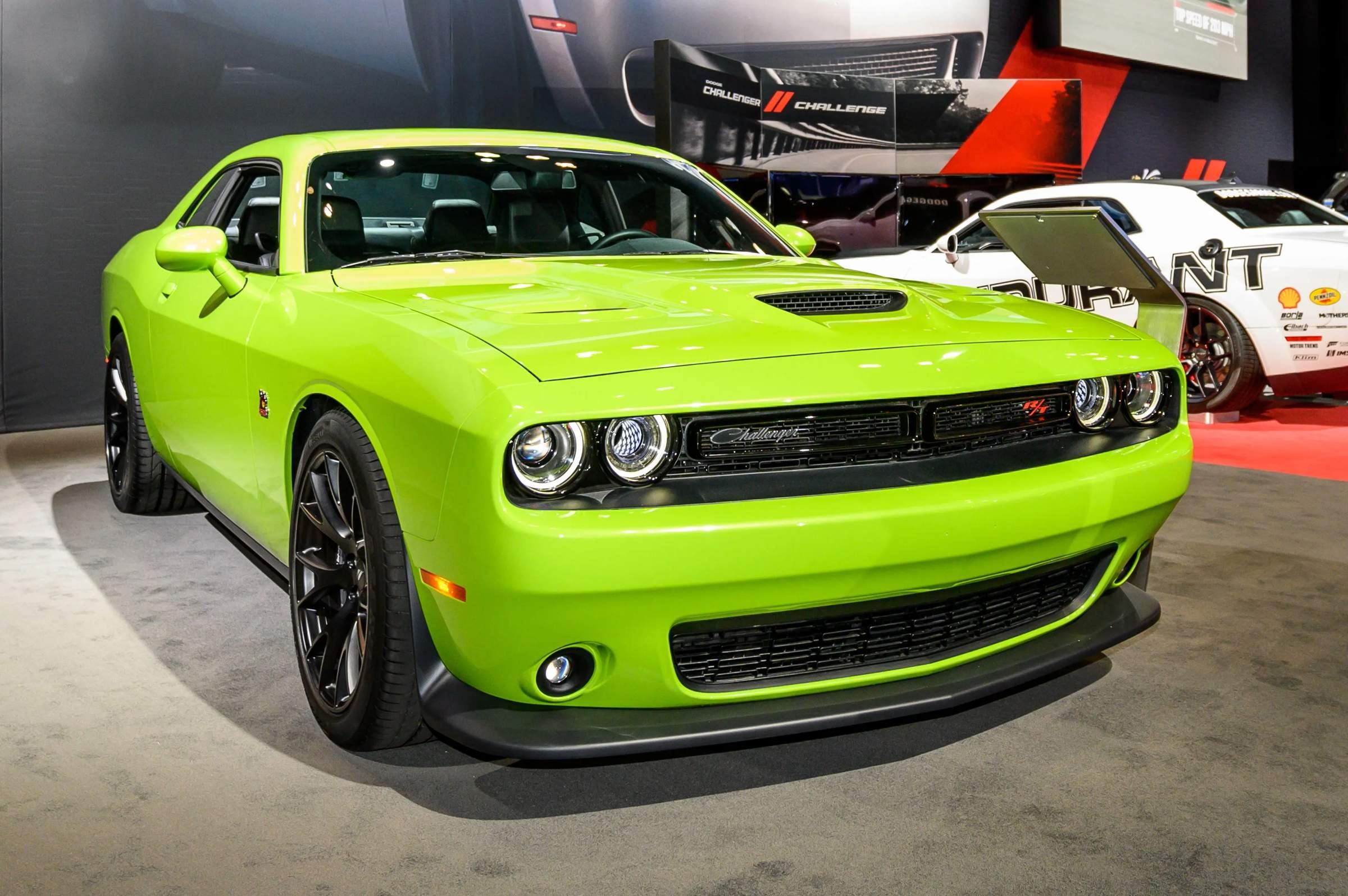 Dodge Challenger Р·РµР»РµРЅС‹Р№ 2008