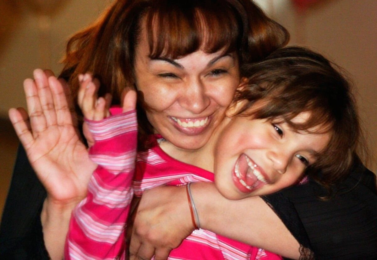 даша попова ростов на дону. 5-летней вероники николаевой в костроме. вера синельникова тольятти. мама похищенной девочки. мама похищенной девочки.