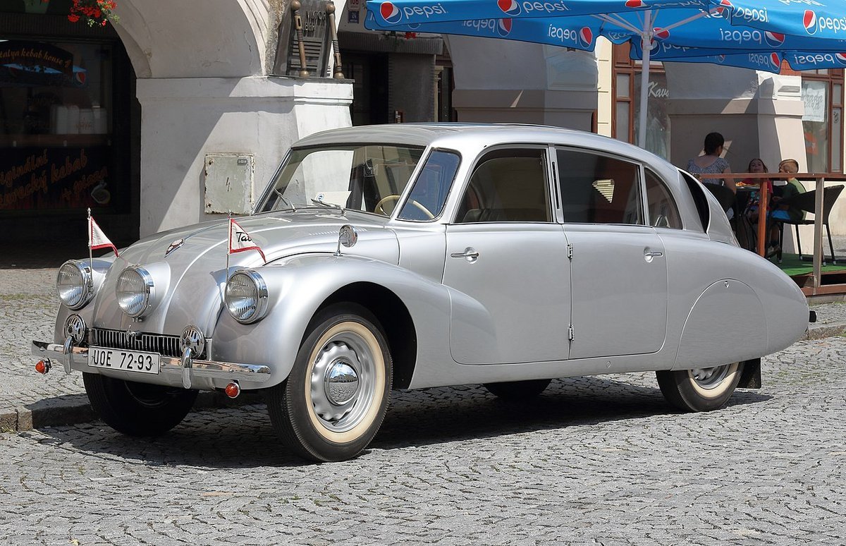 Tatra t87