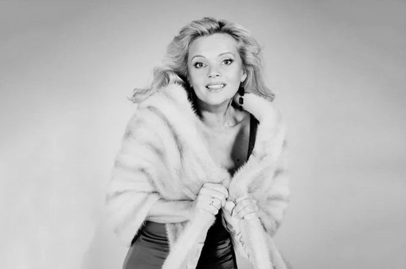 Журавлева певица 90-х. Жизнь марины журавлевой певицы. Жизнь марины журавлевой певицы. Жизнь марины журавлевой певицы. Жизнь марины журавлевой певицы.