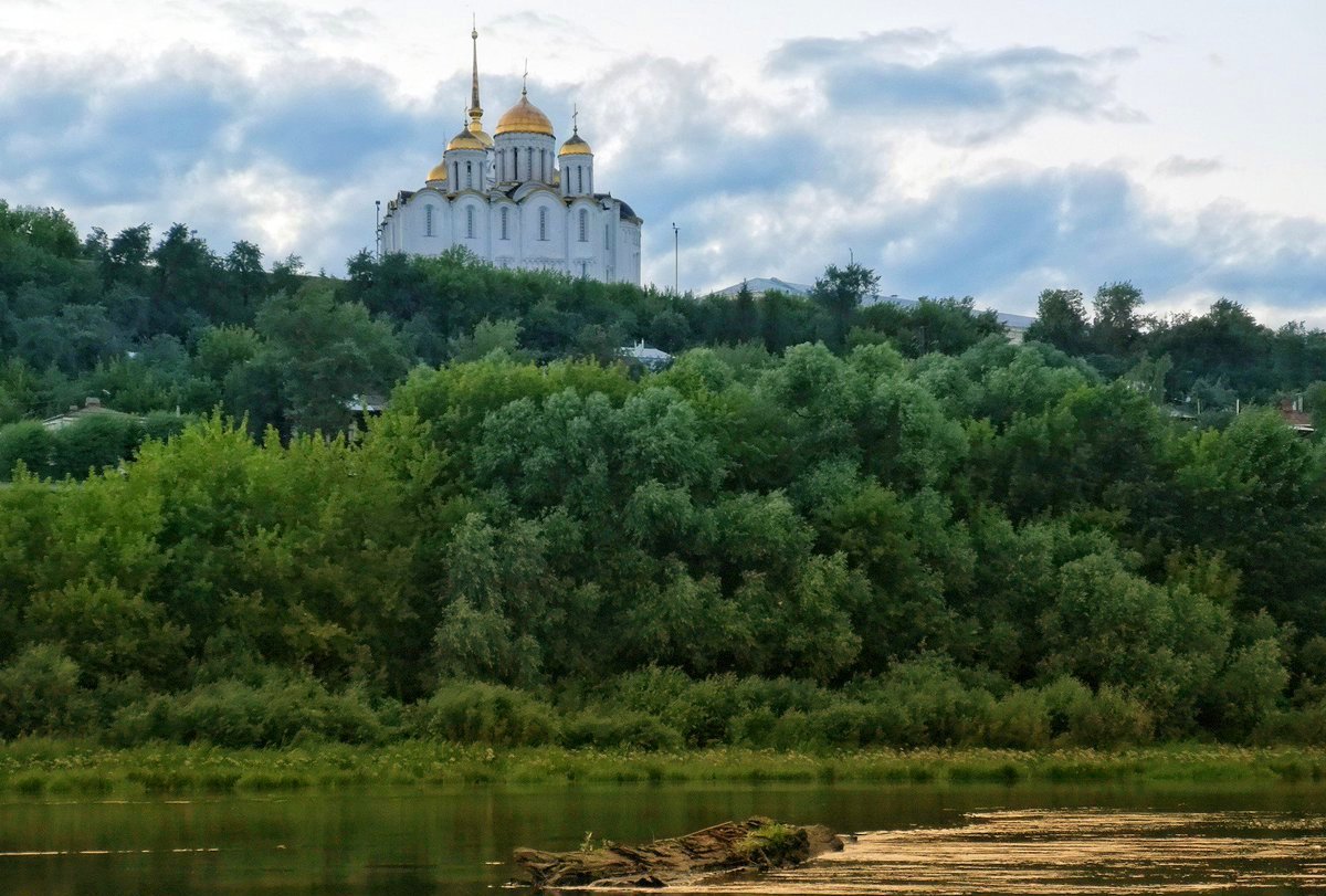 Город на берегу клязьма