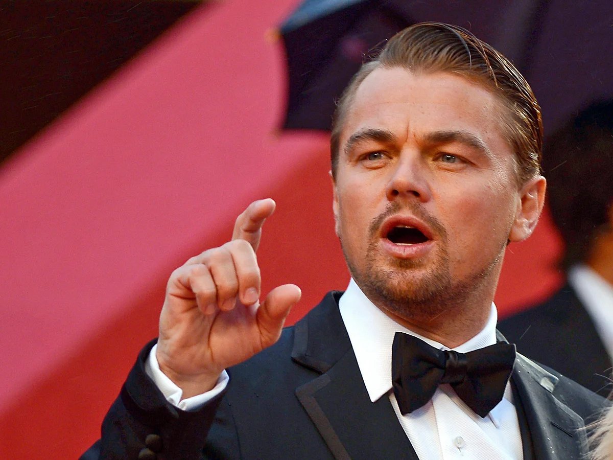 леонардо ди каприо 2023 фото. леонардо ди каприо это я. леонардо ди каприо в 16. леонардо ди каприо фото 2022 года. леонардо ди каприо показывает.