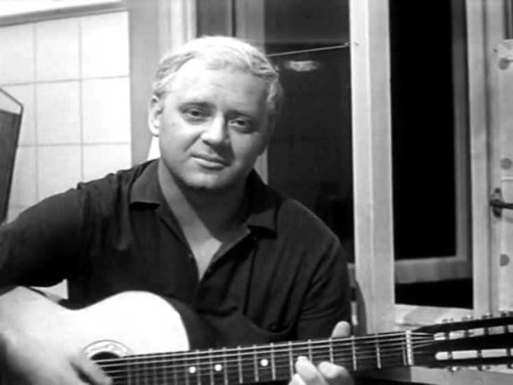 Визбор работа. Юрий Визбор. Юрий Визбор в молодости. Визбор в молодости. Юрий Визбор фотографии в молодости.