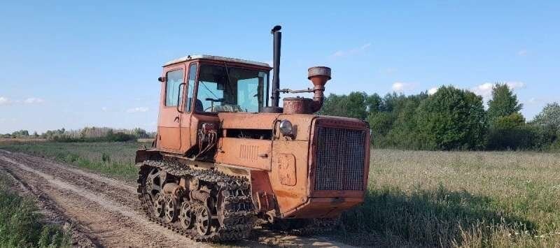 Трактор волгарь фото гусеничный