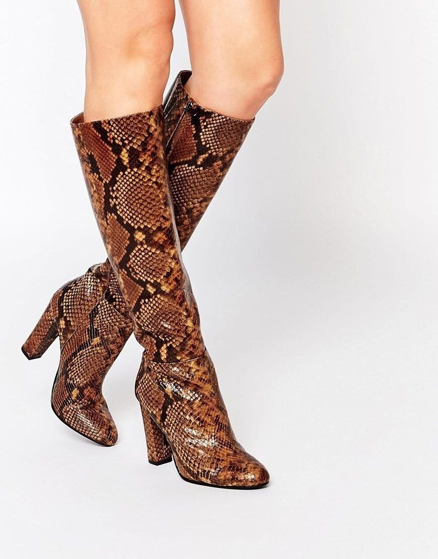 Сапоги со змеями как называются. Snake skin boots. Туфли с коброй на носке. Подкрадули с кобрами. Сапоги со змеями как называются.