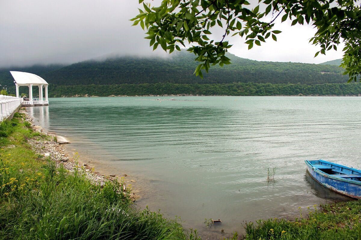 Озеро абрау дюрсо краснодарский фото