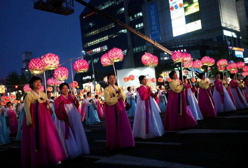 Праздник день кореи. Южная Корея Соллаль. Соллаль праздник в Южной Корее. Соллаль (корейский новый год) — Корея. Корея Сеул Соллаль.