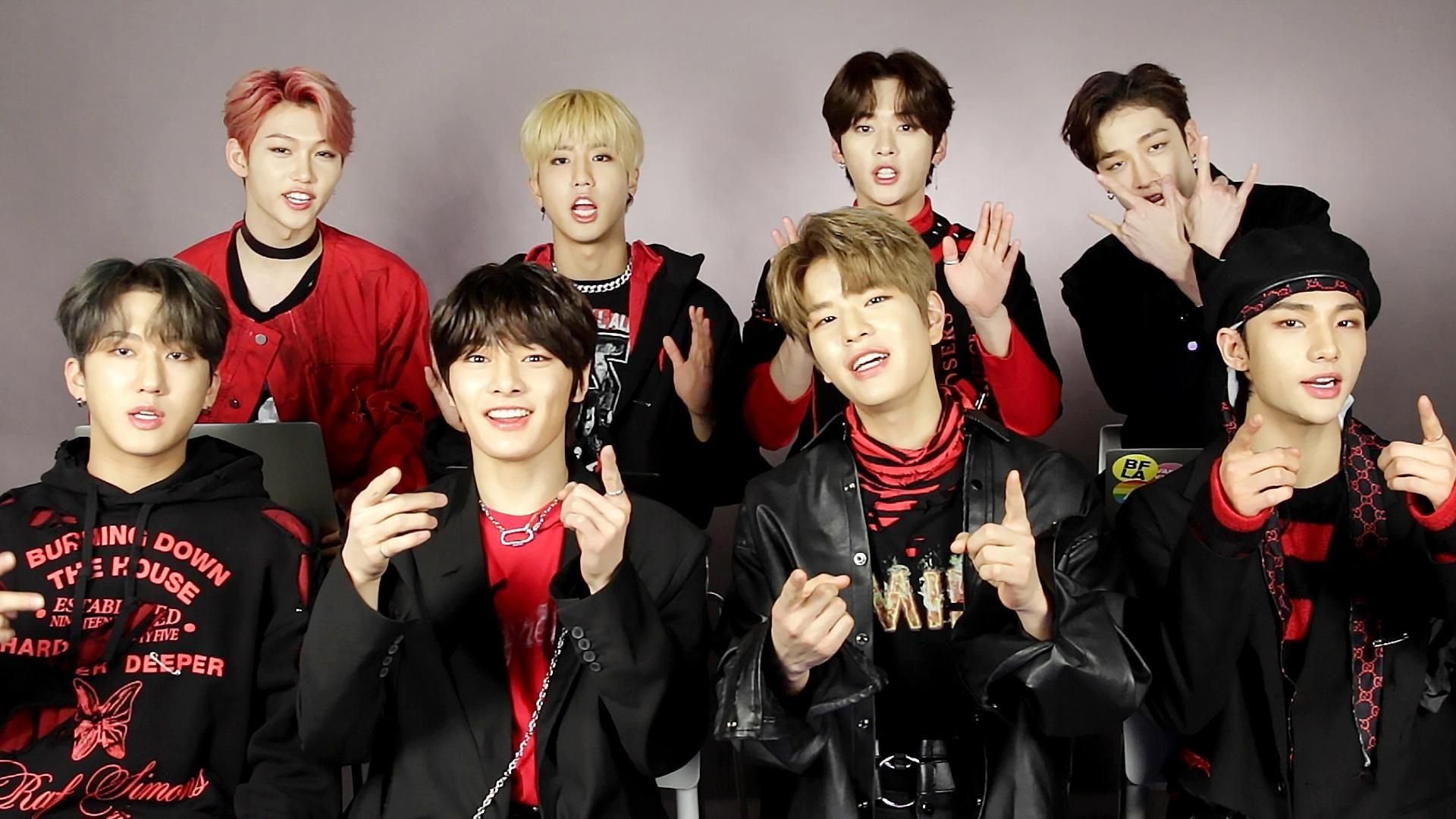 Учить группу. Группа Stray Kids. K-Pop группа Stray Kids. Группа Stray Kids 2020. Группа Stray Kids 2022.