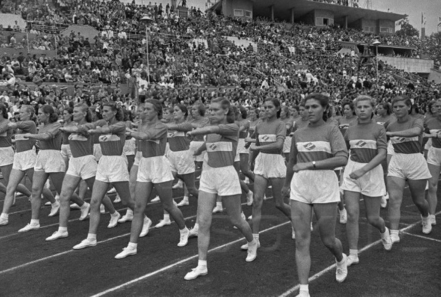 Спортивное общество россия. Парад физкультурников 1956.