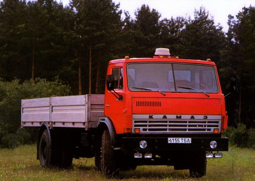 Автомобили картинки камаз
