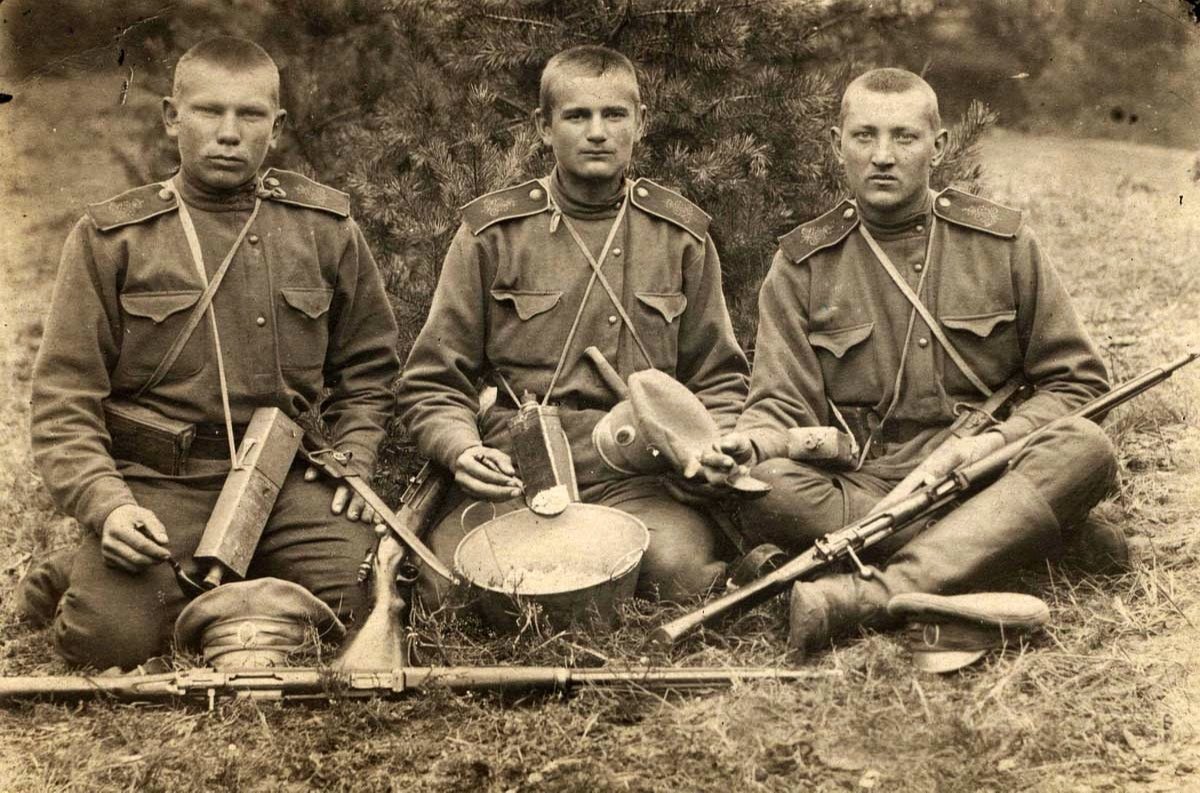 Ww1 форум. Солдаты Российской империи первой мировой войны. Солдаты Российской империи 1 мировая война. Русский солдат первой мировой войны. Солдат Российской империи ПМВ.