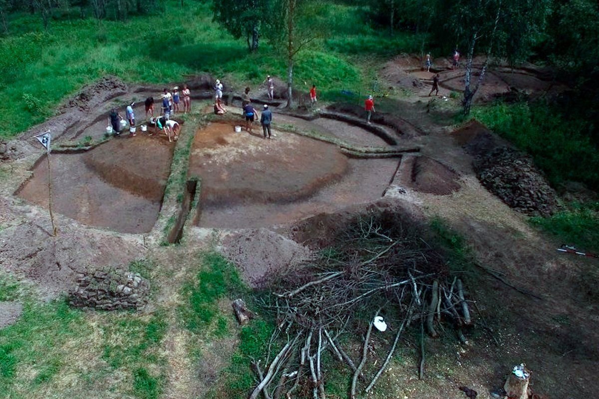 гуннское городище в улан-удэ. река иртыш евгащино.
