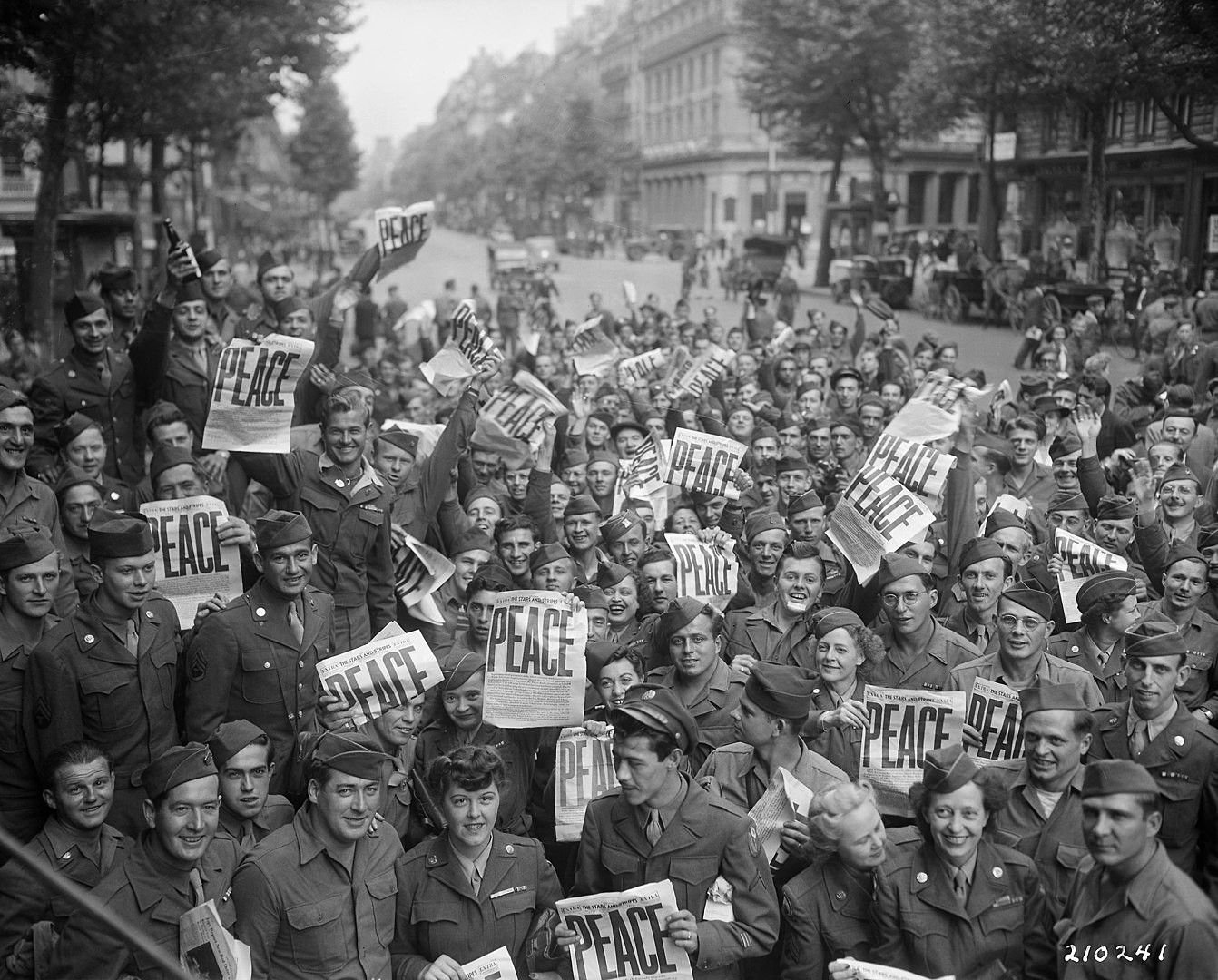 2 мая 1945 года картинки