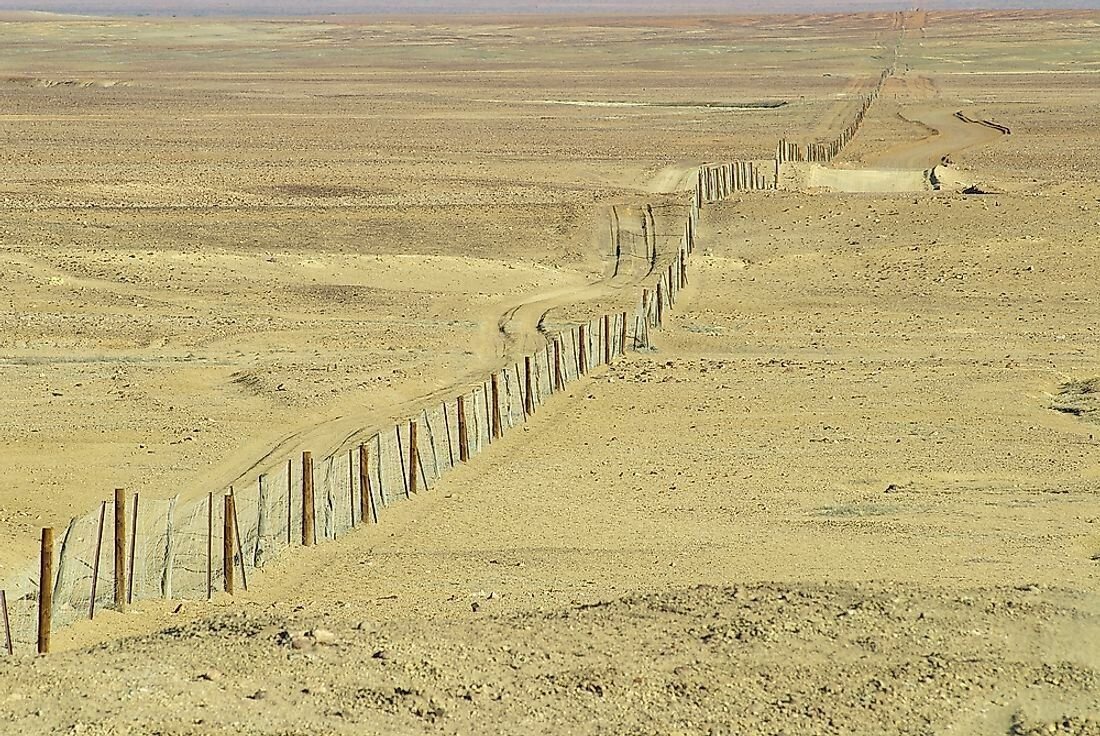 что за забором в австралии скрывают от нас