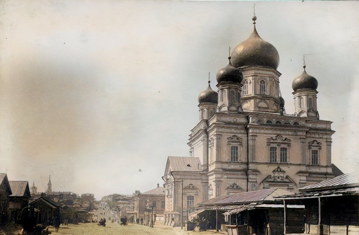 Старое историческое. Старый собор 19 век Саратов. Саратов Покровский храм 19 века. Старо Покровская Церковь Саратов. Маминская Церковь старый Саратов.