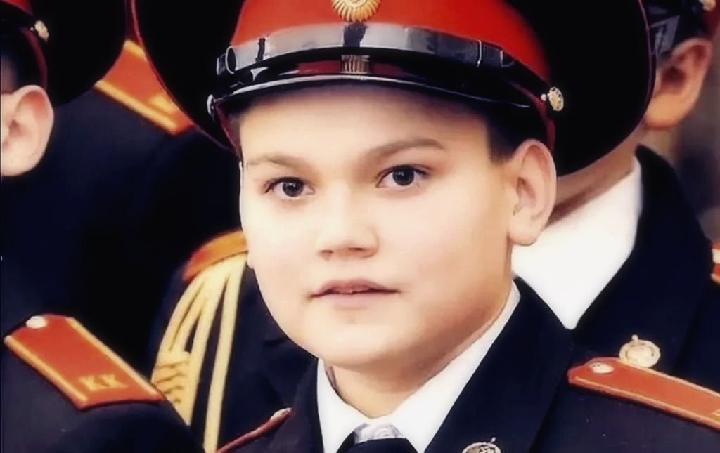 Дмитрий михайлович воробьёв сын круга. Сын михаила круга дмитрий. Дмитрий воробьев сын михаила круга. Сын михаила круга. Дмитрий михайлович воробьёв.