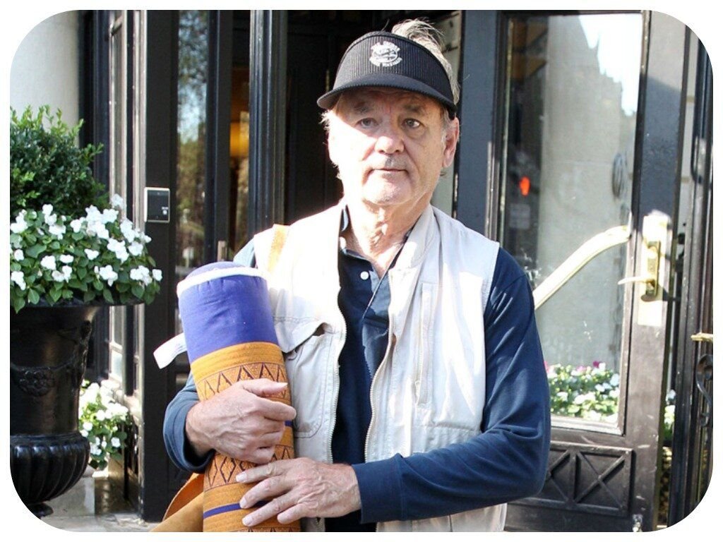 Вьетнамская бабушка. Chevrolet corvette 1950. Пьер ришар сейчас 2022. Ему уже 70. Ему уже 70.