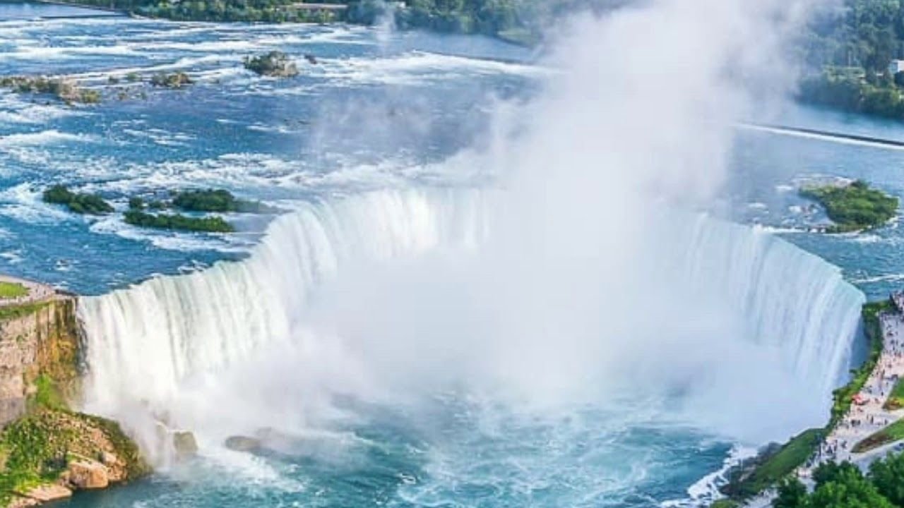 Ниагарский водопад туристы